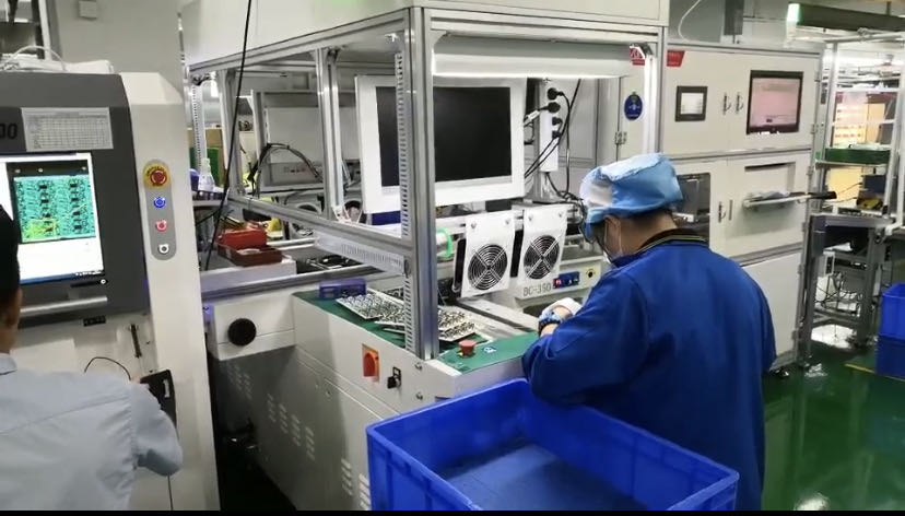在线AOI自动光学检测仪厂商分享与其抱怨不如改变
